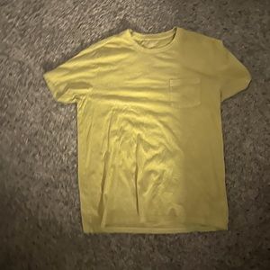Yellow short sleeve tee shirt